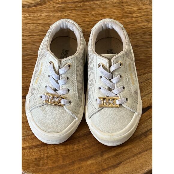 Toddler Girl MK Cream Canvas Shoes Size 6c - Picture 2 of 4